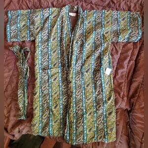 1970s Vintage DSWT Grodin's Dominic D' Bruzzi Robe Paisley Green